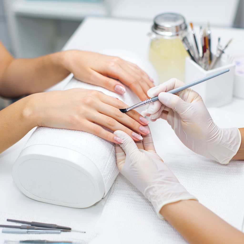 Salon recovery for damaged nails
